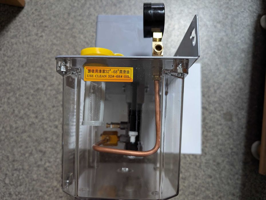 Автоматична змащувальна станція 4л. Автоматична система подачі мастила