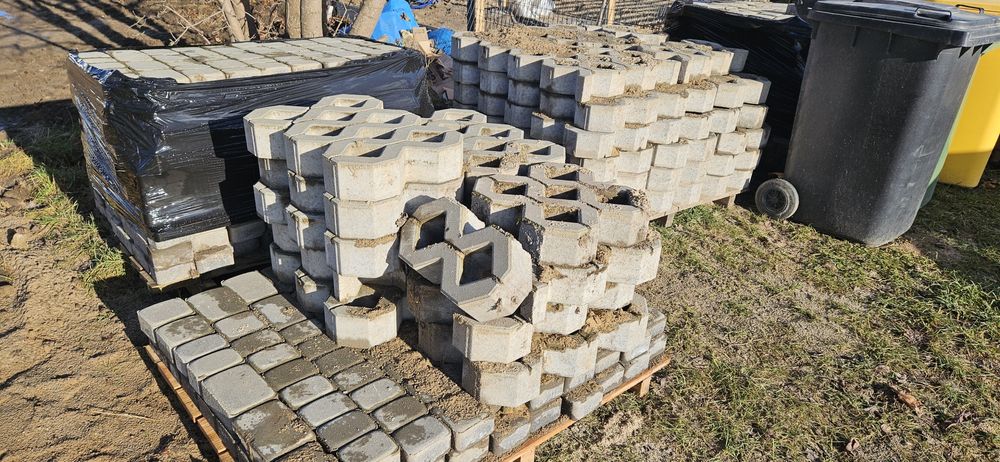 Kostka brukowa, Ażur, obrzeża