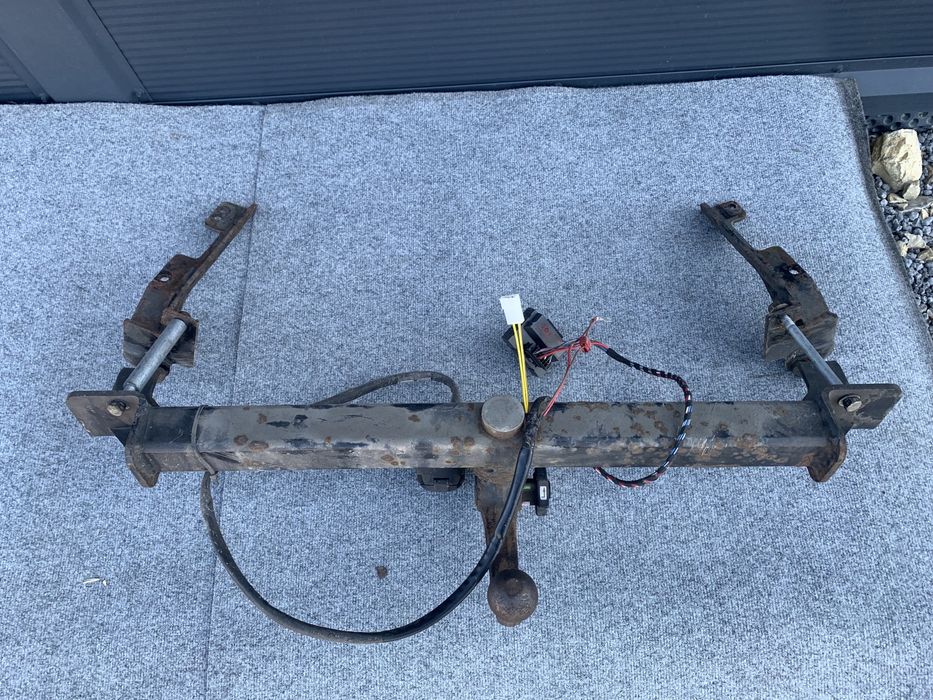 Opel Zafira B hak holowniczy WESTFALIA moduł wiązka puszka 314293