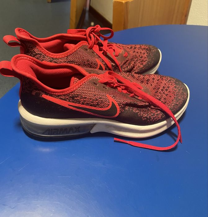 Sapatilha nike  em otimo estado