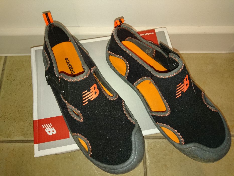 Buty dziecięce New Balance sandały do pływania 33.5