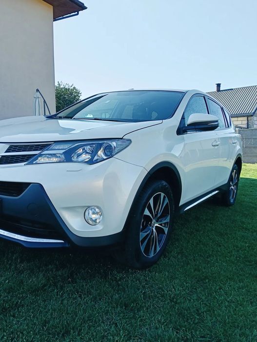 Toyota RAV4 Toyota RAV4, biała perła