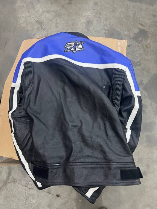 Кожаная мотокуртка мужская