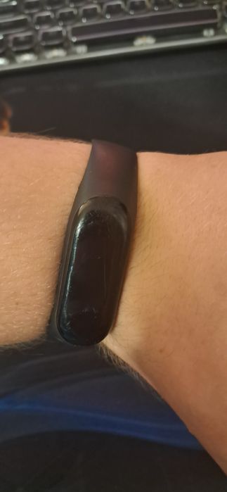 Продам два Mi Band3 + Годинник Skmei в подарунок