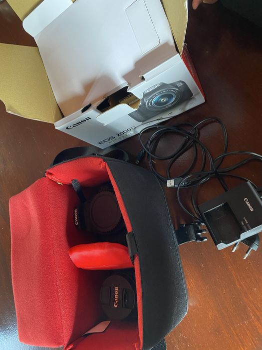 Canon 2000D EF-S 18-55 kit