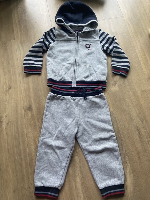 Komplet dresowy 18 miesięcy 80 cm