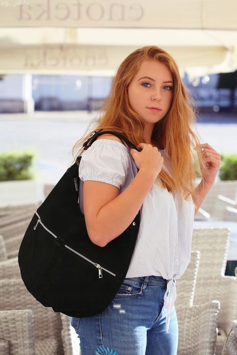 SKÓRZANA TOREBKA A4 worek Listonoszka zamszowa