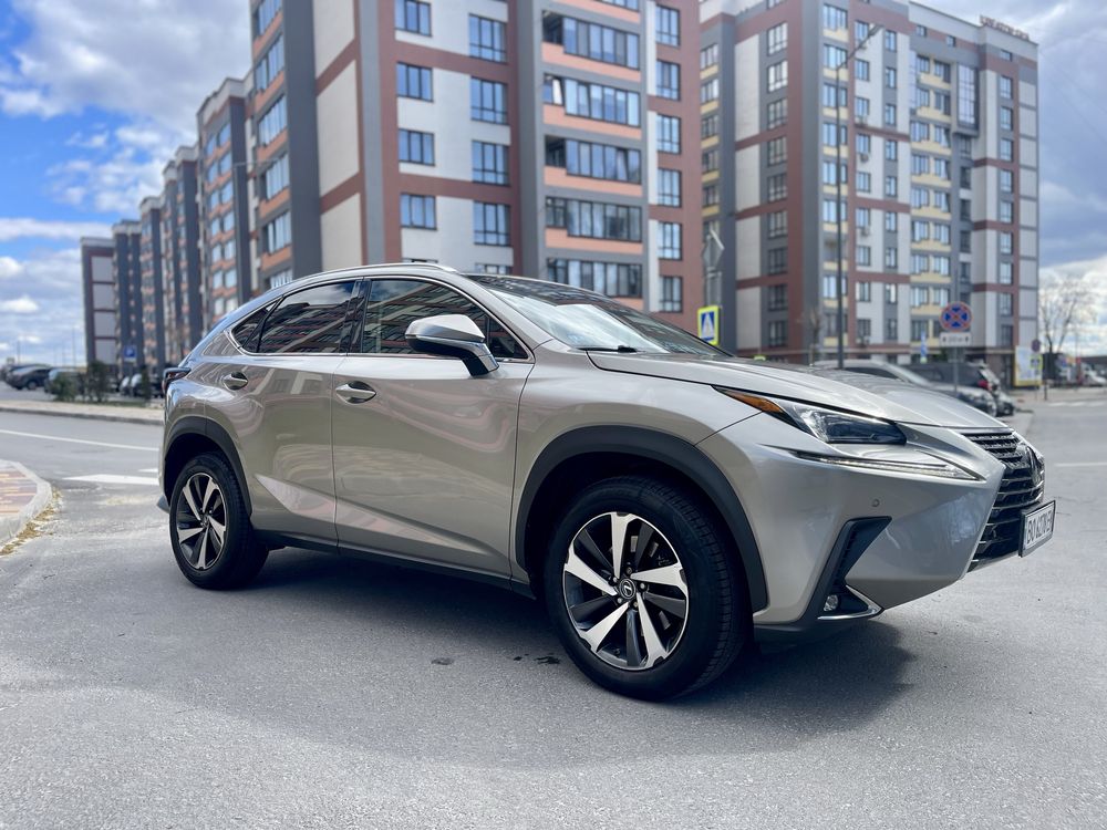 Lexus NX 300 максимальна комплектація