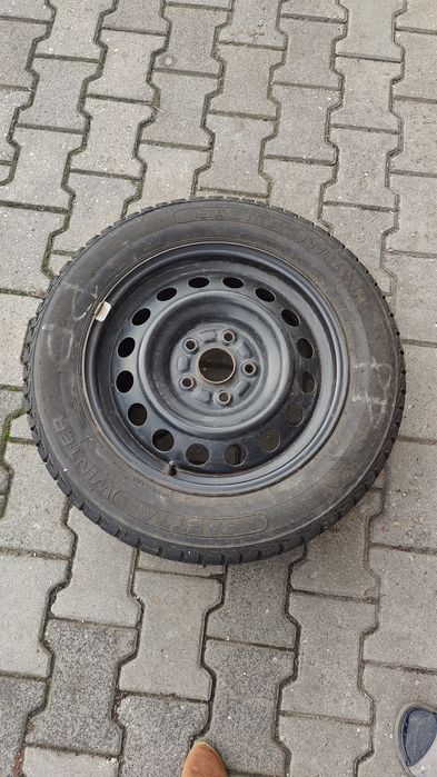 Zestaw 4 opon zimowych na felgach Suzuki SX4 Grand Vitara r 16 205/