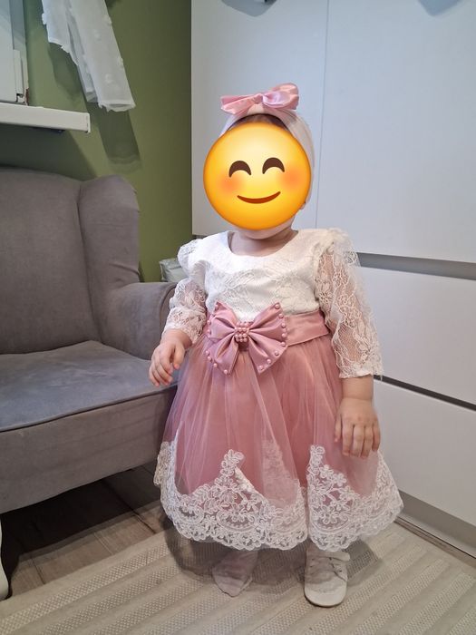 Przepiękna sukienka 74/80