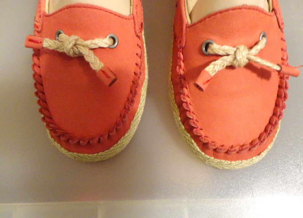 Sapatos em pele Ugg