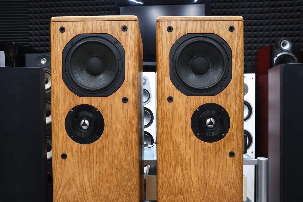 Kultowe kolumny Głośnikowe podłogowe stereo Castle Howard S2