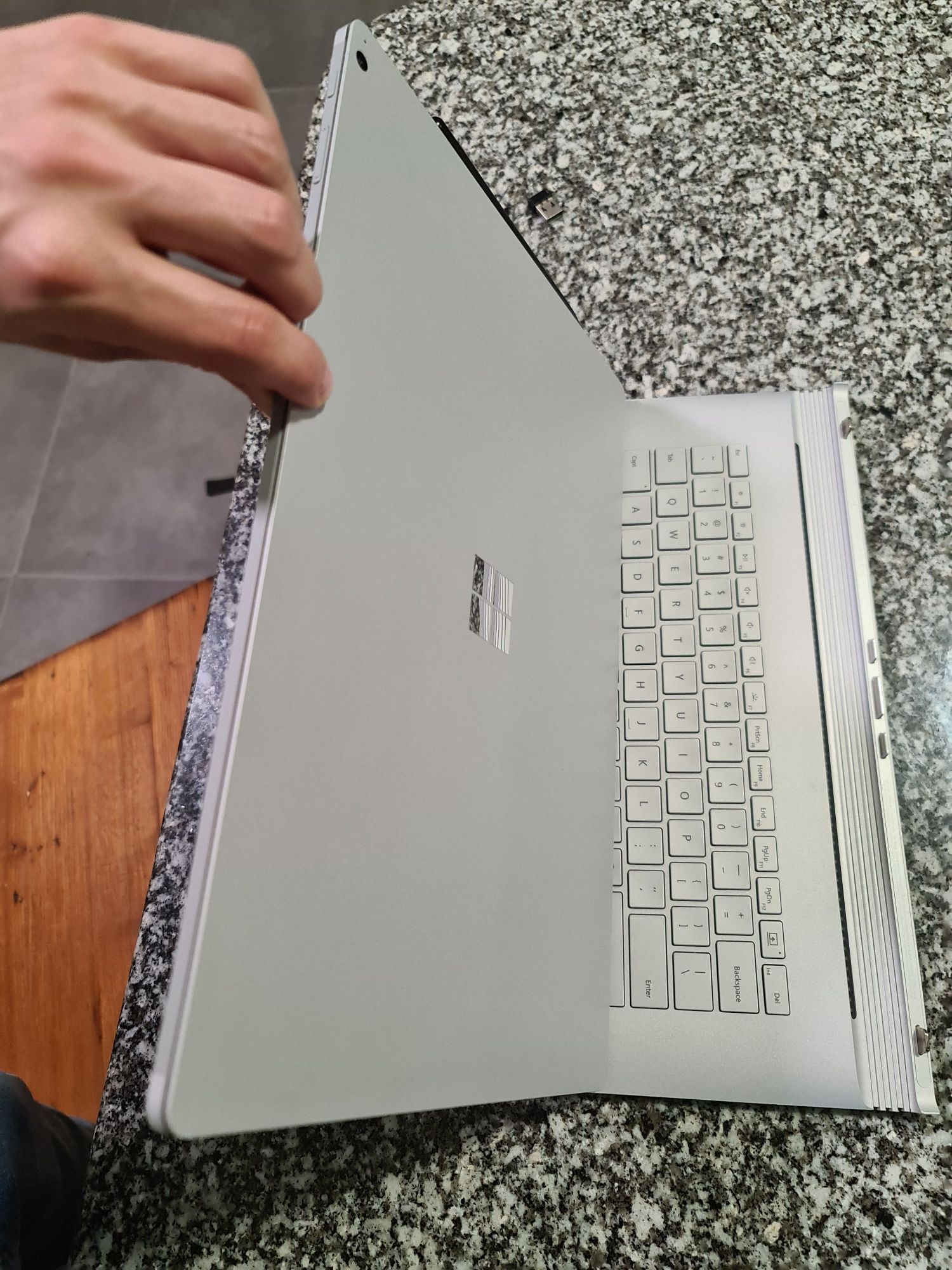 Microsoft surface book 2 4k - bom estado