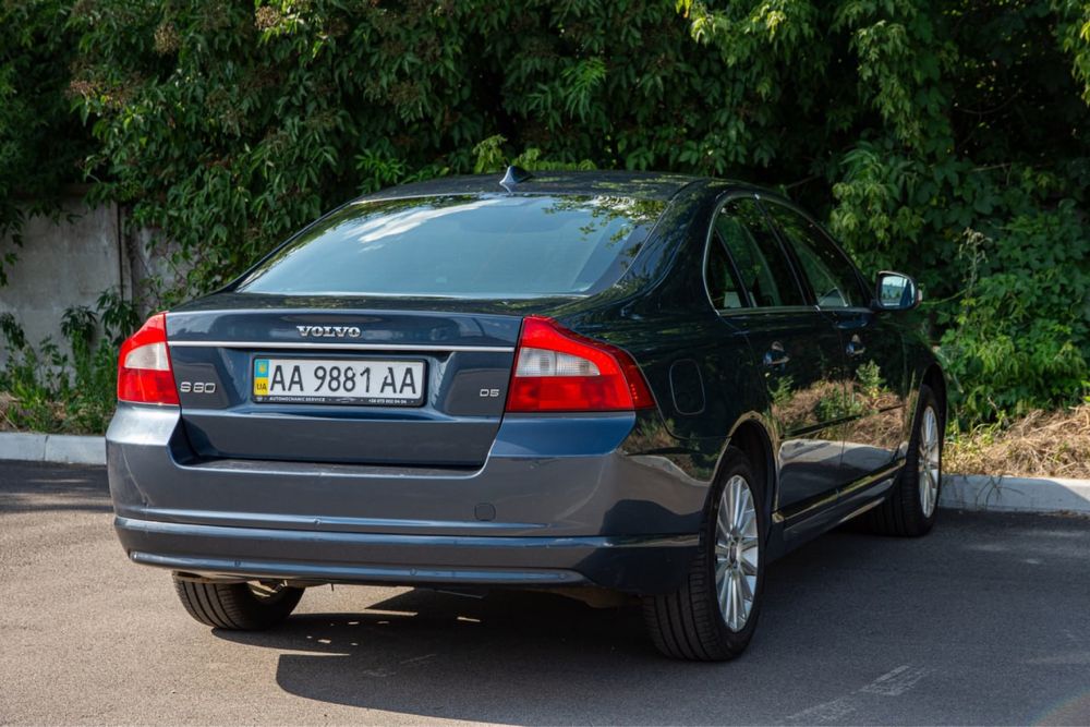 Volvo s80 D5 2,4л
