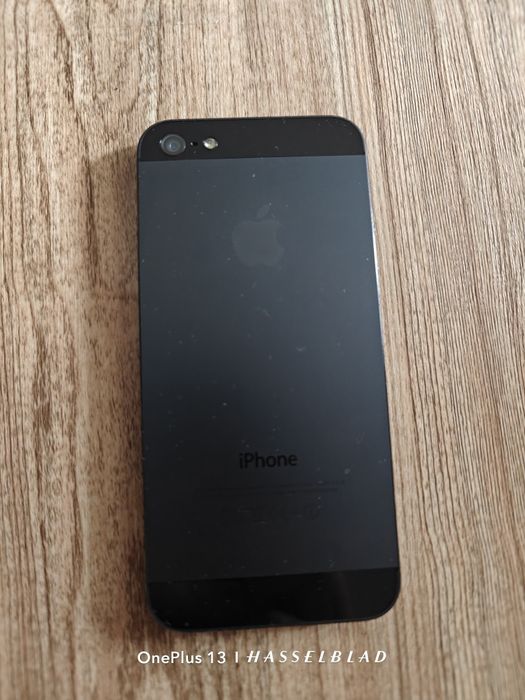 iPhone 5 16Gb з коробкою