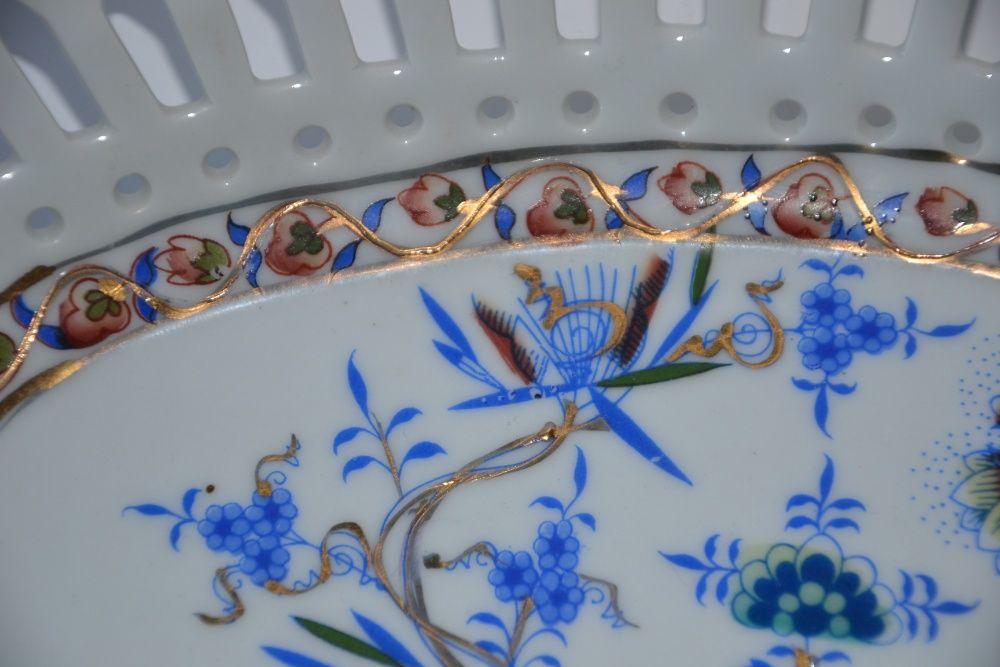 Półmisek porcelanowy koszyk ażurowy wzór cebulowy