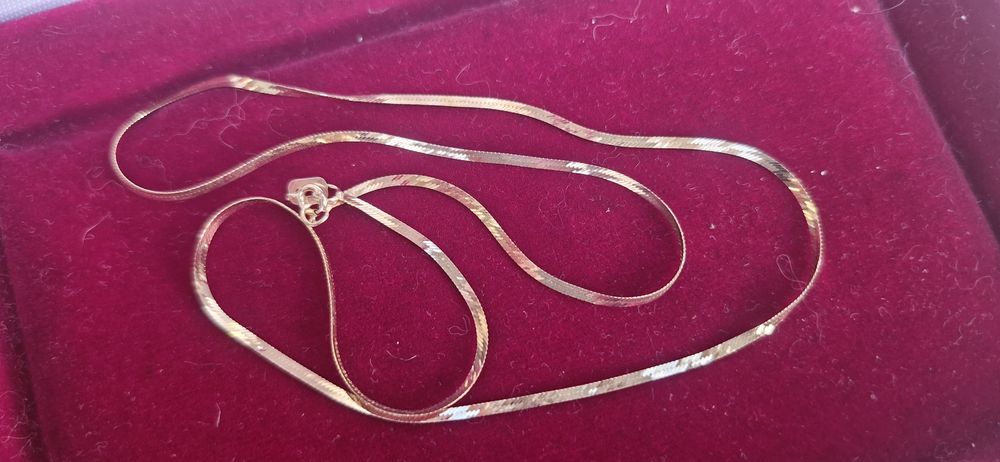 Łańcuszek Cudo delikatny 375 w firmowym pudełku Elisabeth Duke