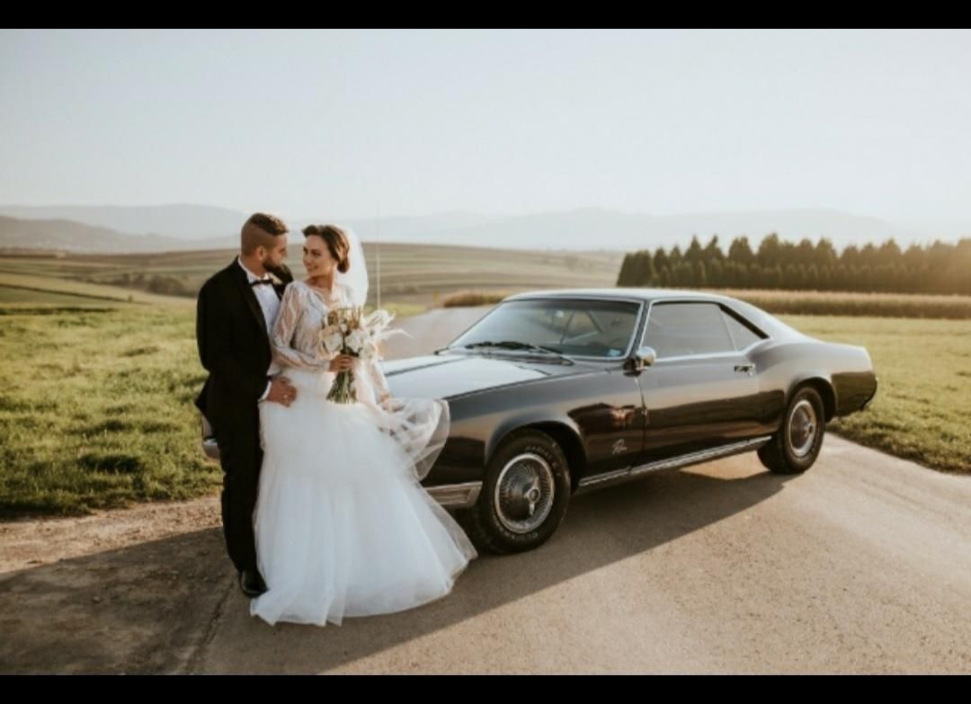 Samochód zabytkowy, klasyk do ślubu Buick Rivira jak Mustang Corvette