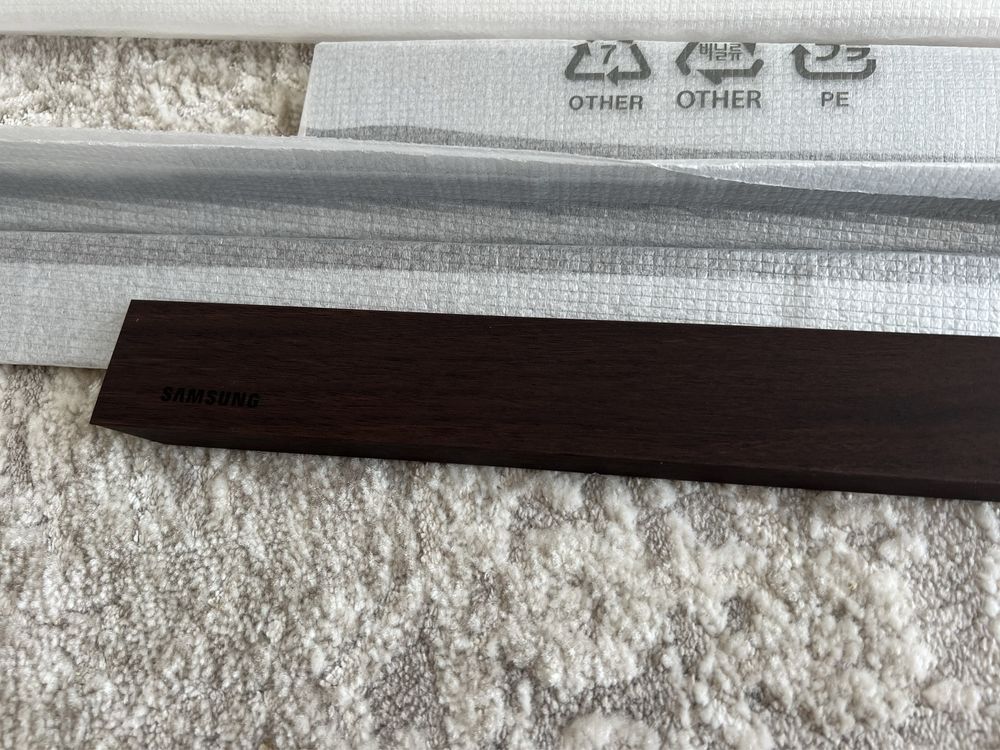 Nowa Rama Samsung VG-SCFN65DP/XC do telewizora The Frame 65"  Brązowy