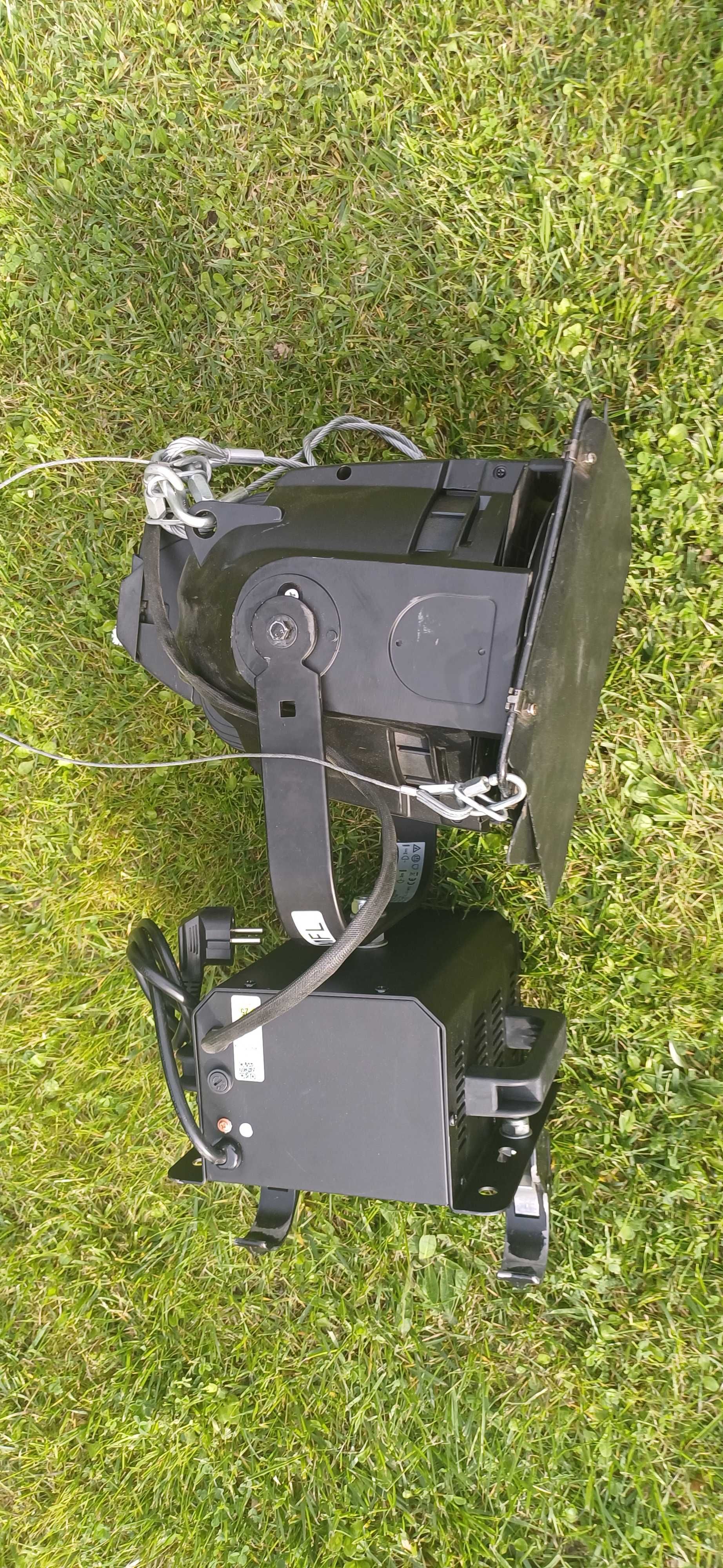 Reflektor sceniczny teatralny filmowy lampa MSR 575 Spot 600 W Gx9.5