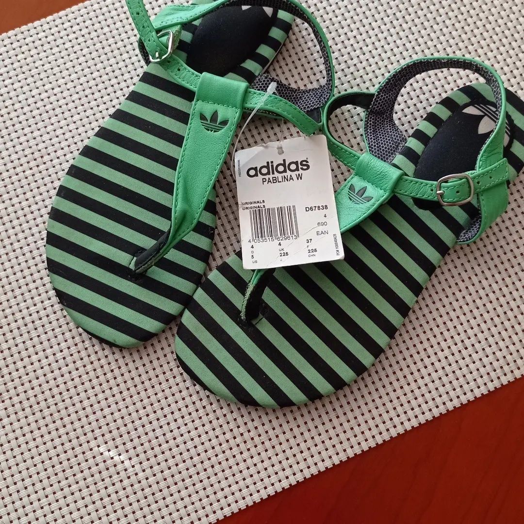 Зелені босоніжки, сандалі Adidas Pablina W, оригінал, натуральна шкіра
