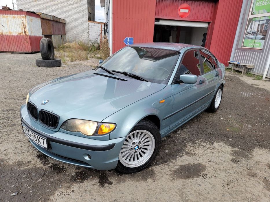 Продам BMW 320I, 2002 р. Об'єм двигуна 2.2 бензин