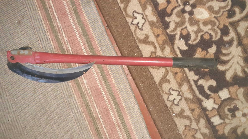 Вила советские  Газовий балон коса. Ножницы садовые, круги точильные