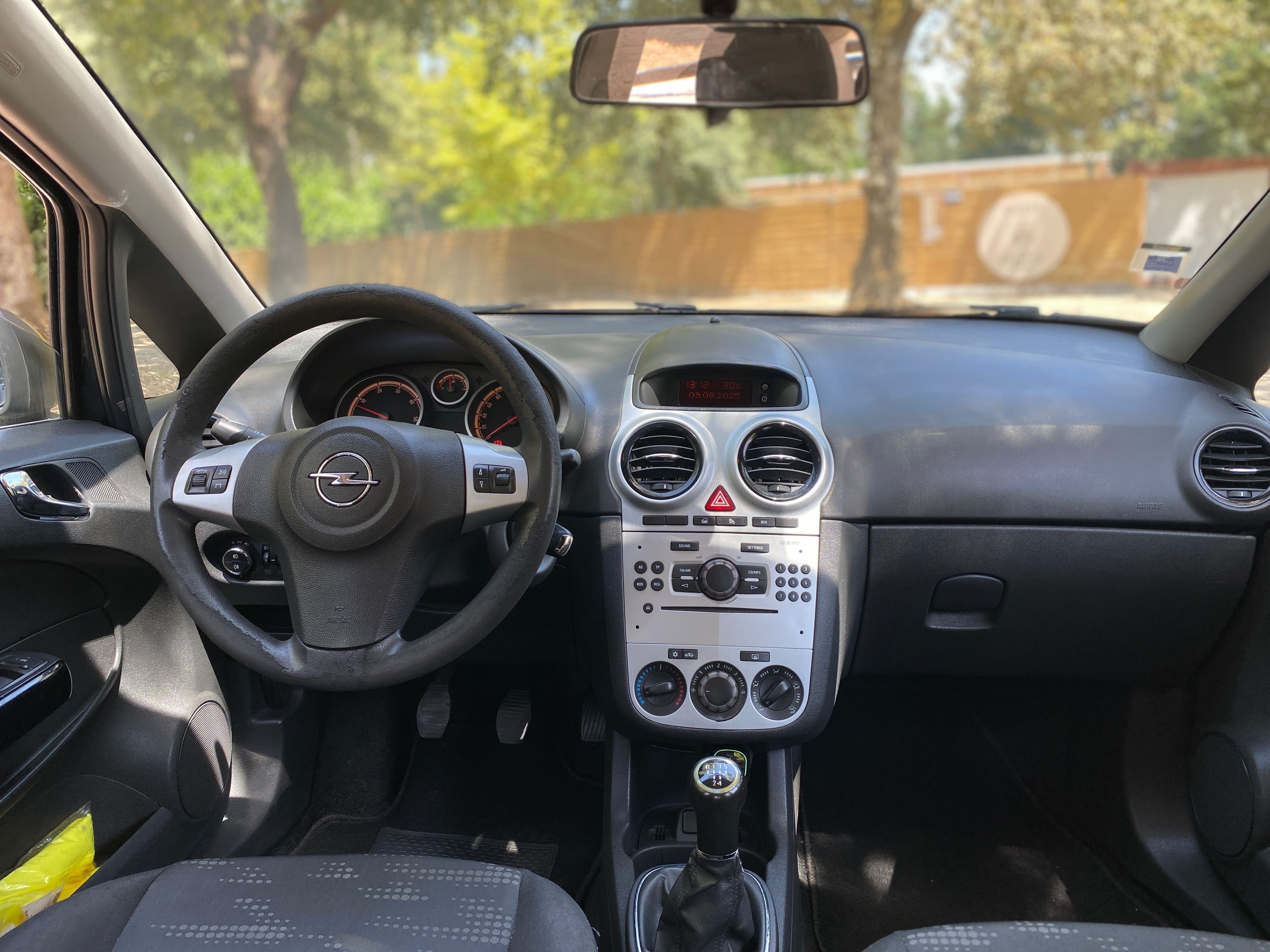 Carro opel corsa