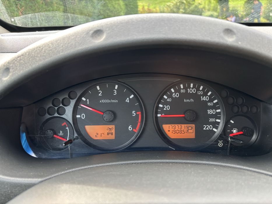 Nissan Navara D40