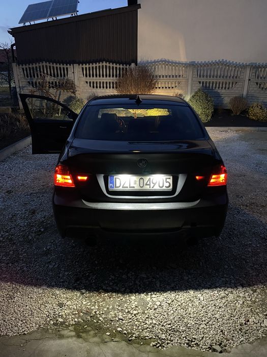 Lampy SMOKE LED BMW E90 + kalapa bagażnika prelci z lotką