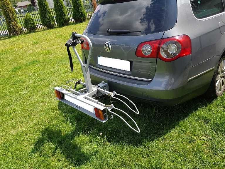 Bagaznik rowerowy na hak, stojak na 2 rowery uchylny oświetlenie 9 pin