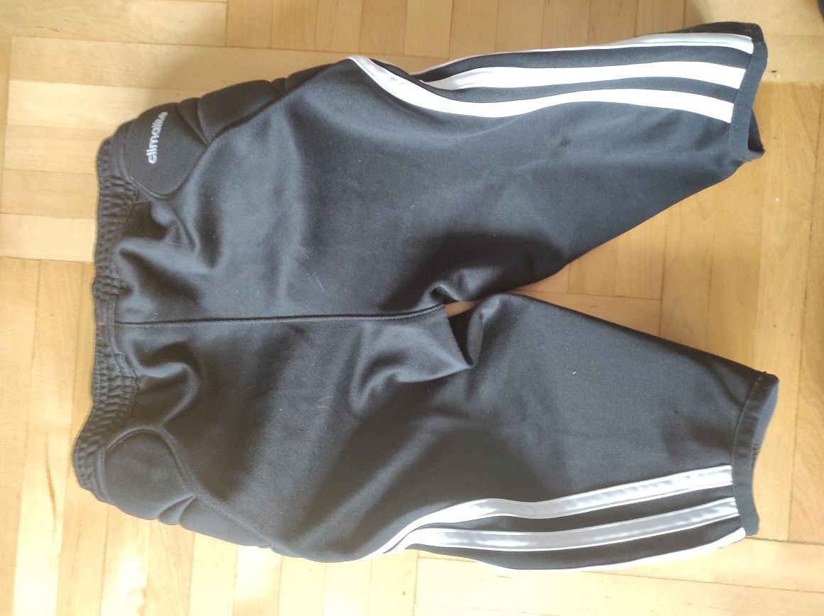 Spodenki bramkarskie Adidas rozm. 116