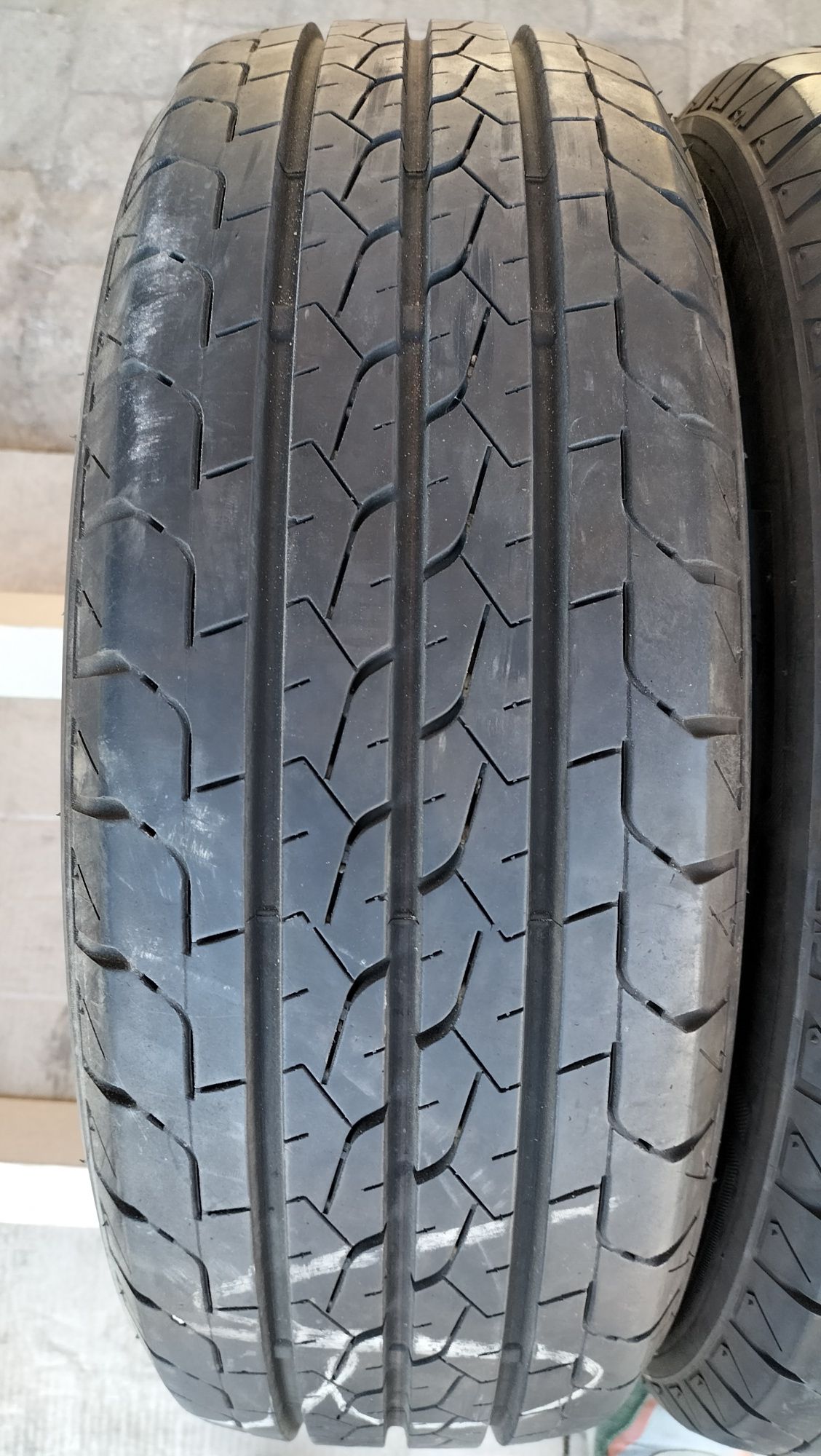 Шини r16c 195/60 Bridgestone Duravis R660 літо літні