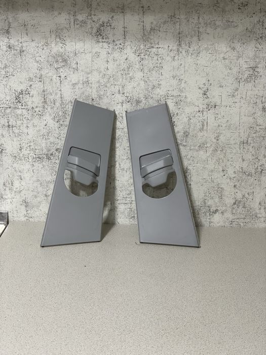 Пластиковые накладки на центральные стойки потолка салона BMW e46