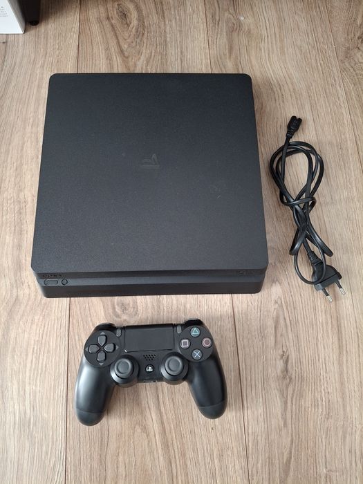 Konsola Sony PS4 slim 500GB z oryginalnym padem