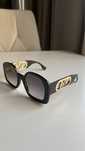 Okulary przeciwsłoneczne Fendi FE40048U 01B