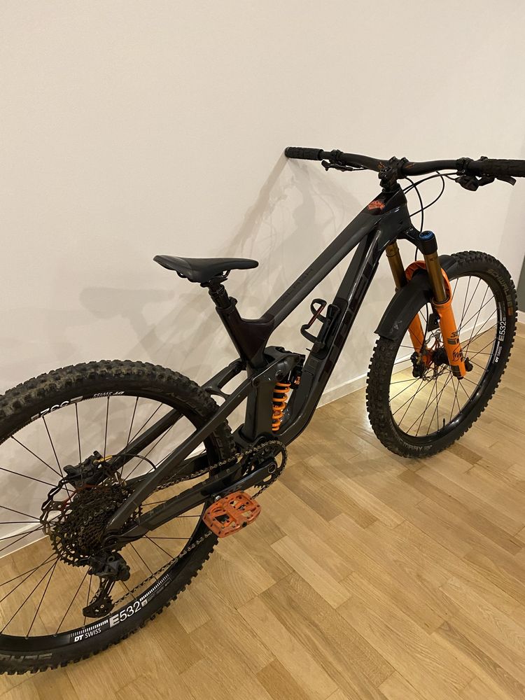 Trek Slash 9 L Carbon 2022 | FOX Factory, DT Swiss, Pełne SLX