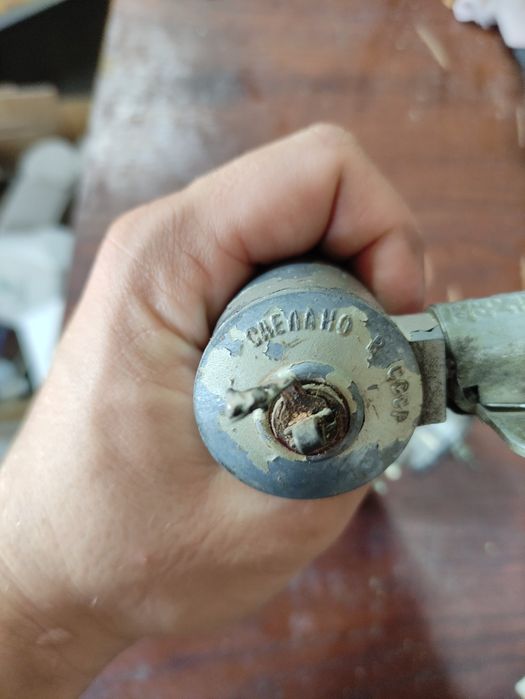 Динамо машина на велосипед