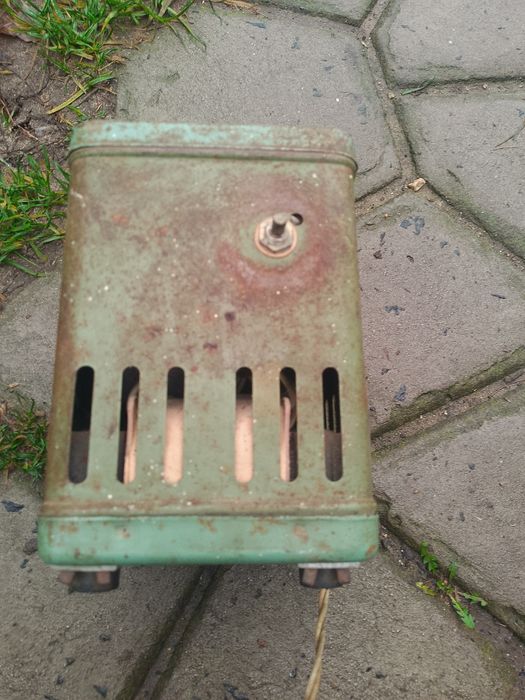 Трансформатор .    .