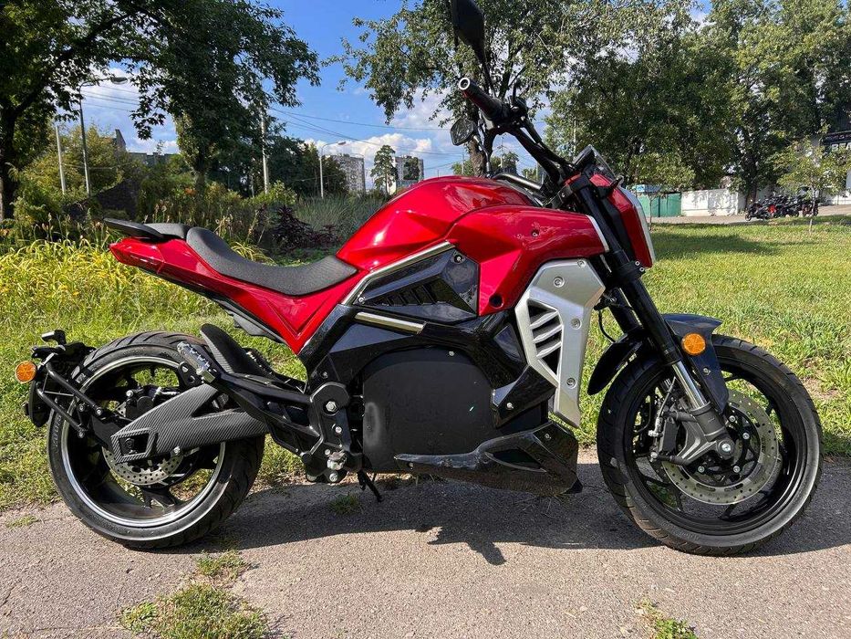 Електромотоцикл BT8000