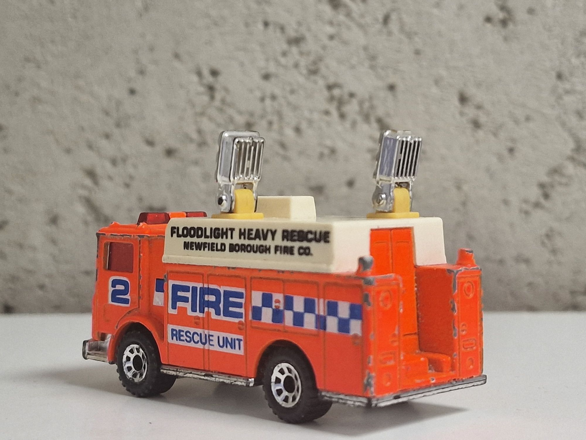 Matchbox Auxiliary Power Truck Fire