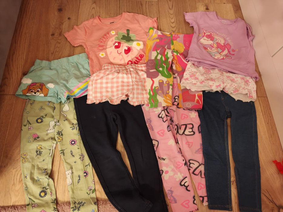 Ubrania dla dziewczynki