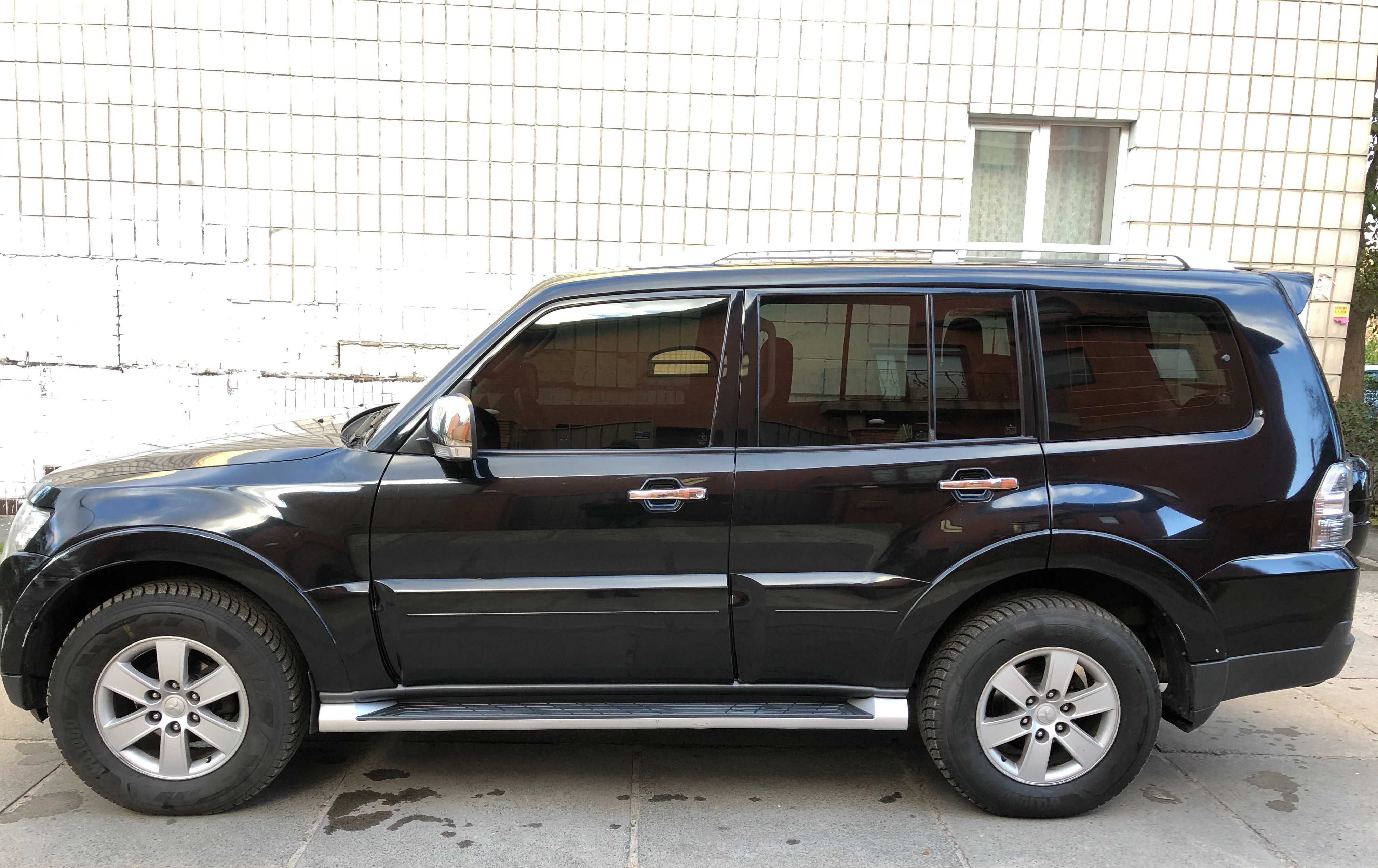 Mitsubishi Pajero Wagon