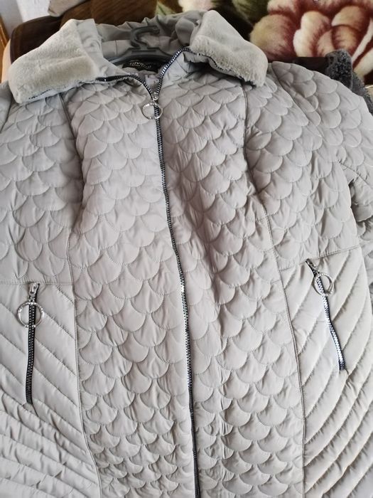 Куртка зимова, оливкового кольору