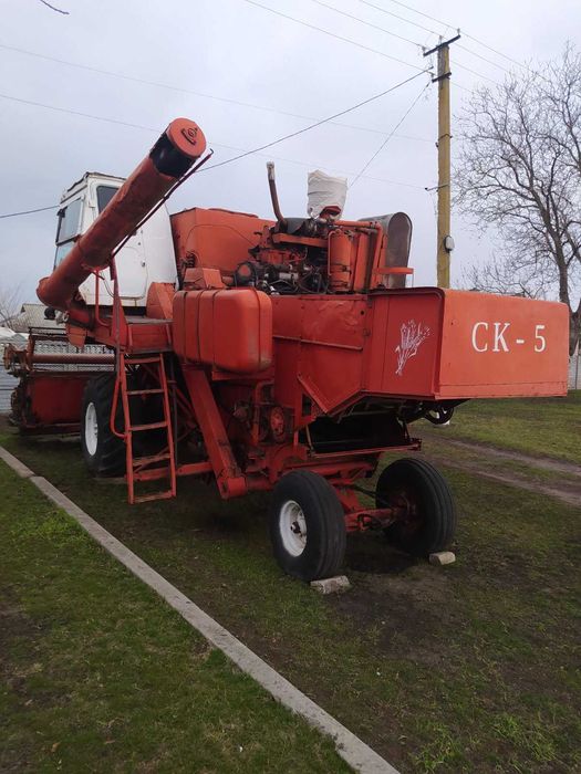 Комбайн нива сільського господарства