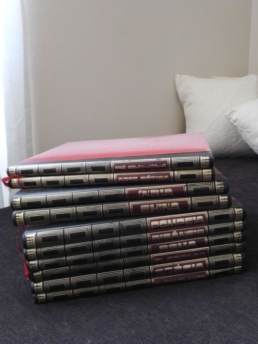 Enciclopédia com alguma paises