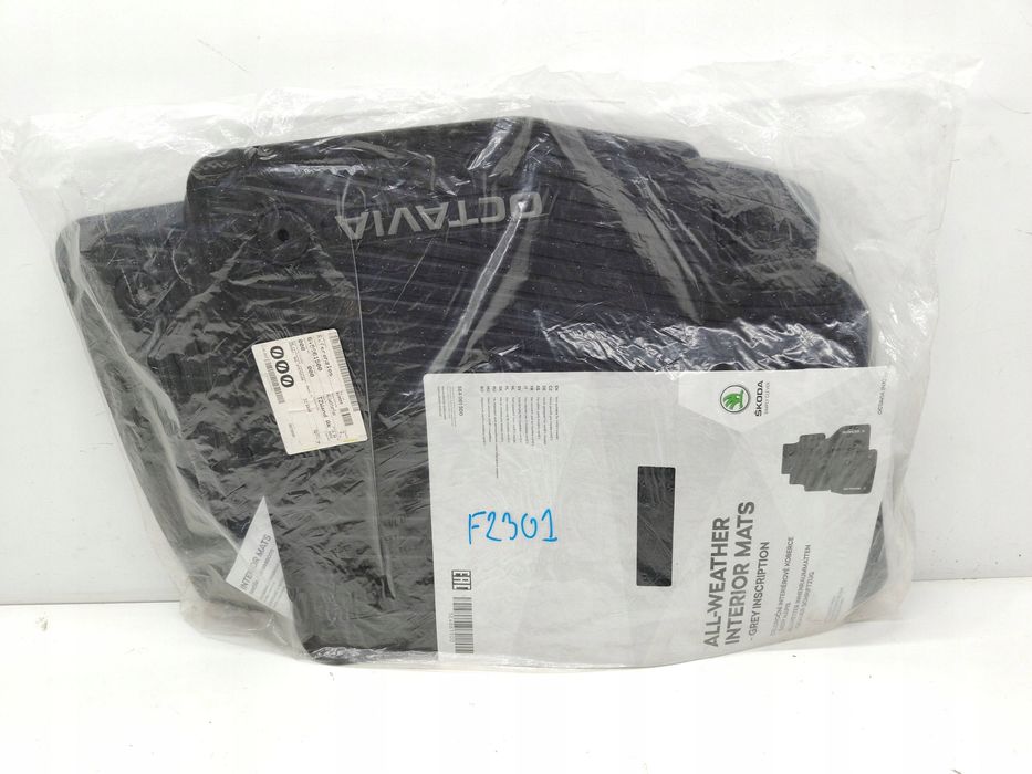 skoda octavia mk4 iv zestaw dywaników samochodowych nowe oem 5e406150