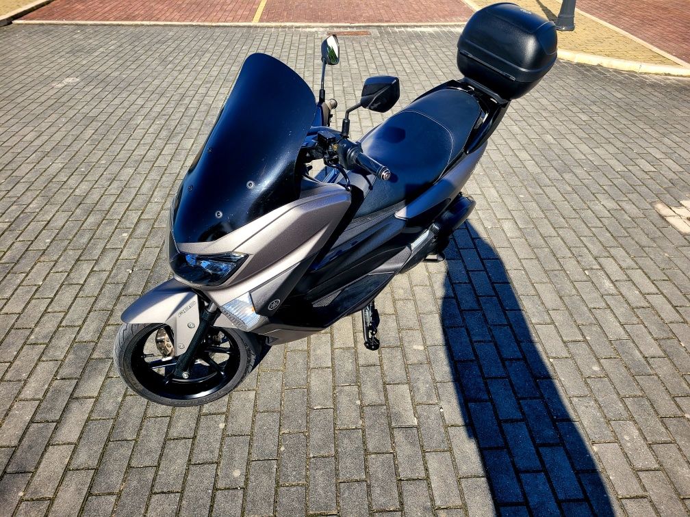 Yamaha Nmax 2021