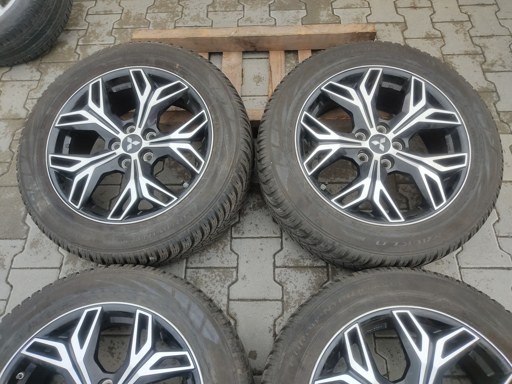 komplet kół zimowych do Mitsubishi 5*114.3 Et 38 otwór 67, 1, R 18