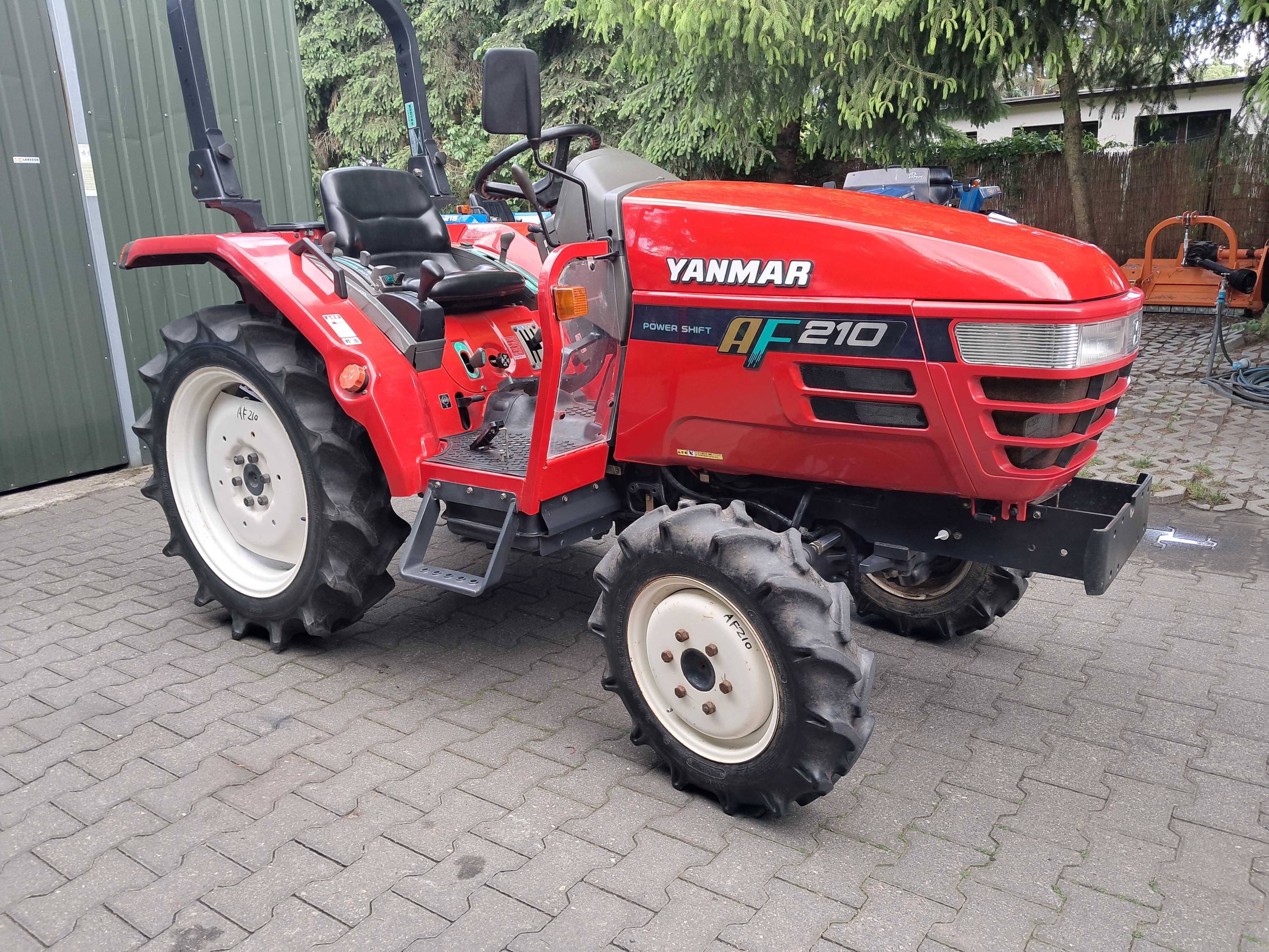 Traktorek Yanmar af 210 , wspomaganie , rewers,  jak nowy 22, 322, 220